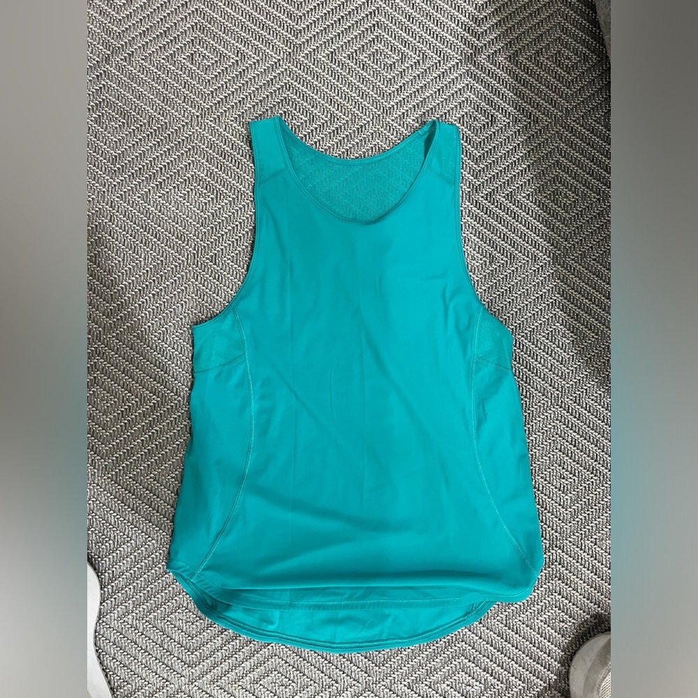 Lululemon tank top